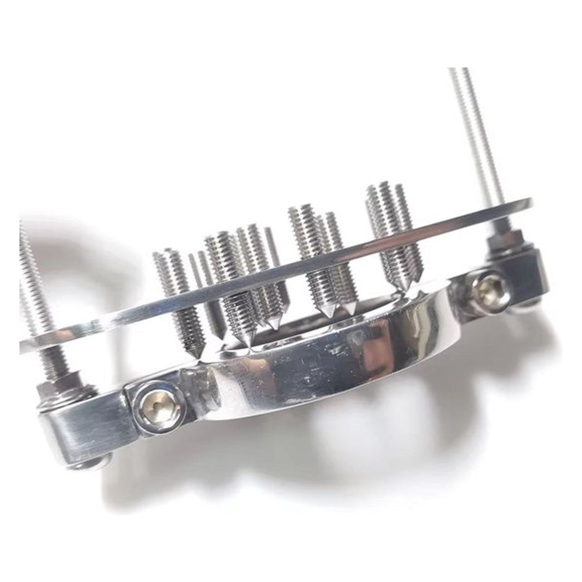 Ballencrusher met Spikes